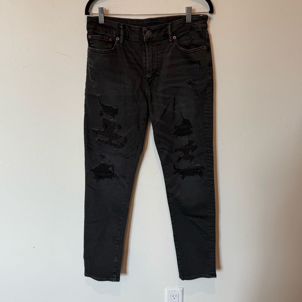 American Eagle NWT Black Distressed Skinny Jeans Men’s size 30x30 Edgy Grunge